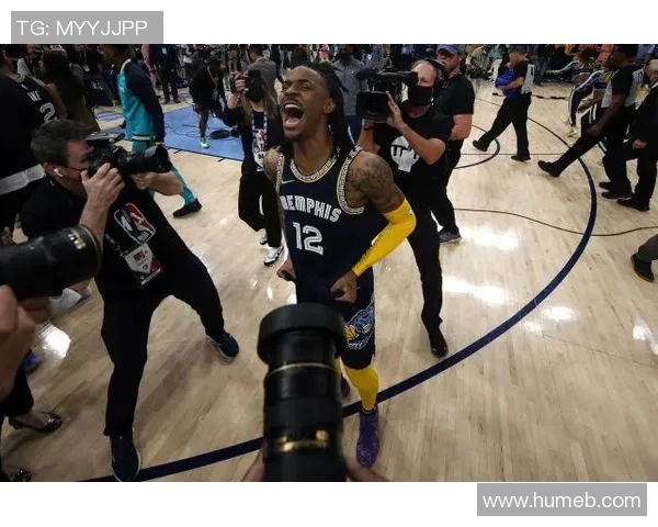 恒大与香港东方激战正酣比赛结果引发球迷热议与期待 恒大与香港东方激战正酣比赛结果引发球迷热议与期待